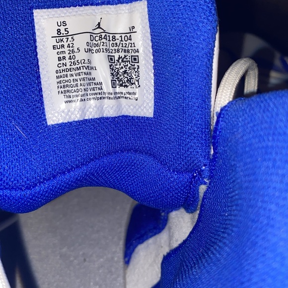 Nike Jordan Pro Strong White Blue Wolf Grey Shoes (DC8418 104) Men's Size 8.5 - Picture 6 of 7